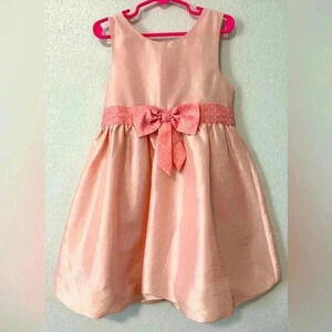 H&M girls Peach Bow Dress size 6-7 years